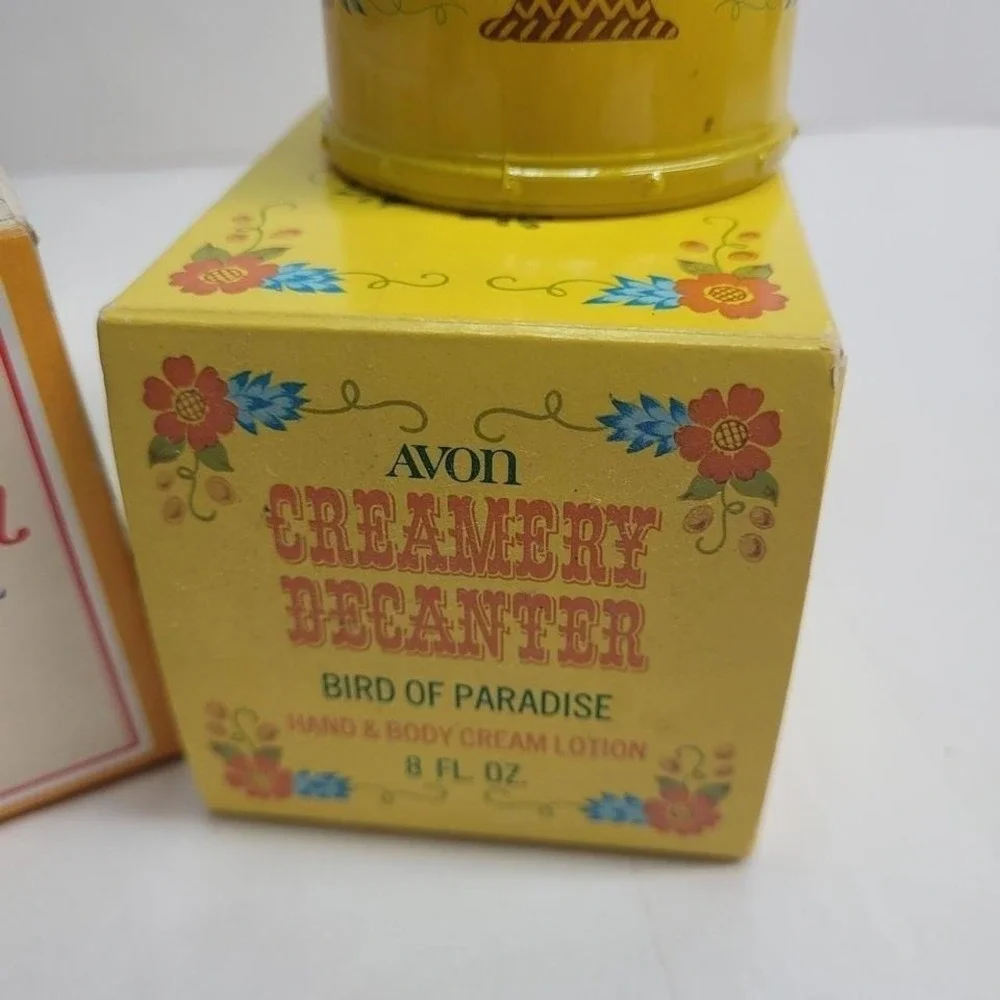 Vtg Avon Fly a Balloon Boy Blue, Creamery Milk Can Yellow‎ Floral Decanter